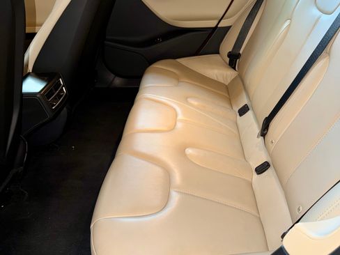 Used 2015 Tesla Model S 85D image 13