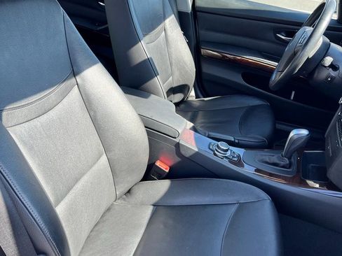 Used 2011 BMW 328i xDrive Sedan image 17