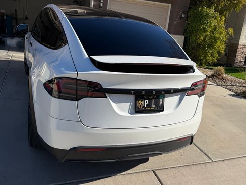 Used 2023 Tesla Model X image 5