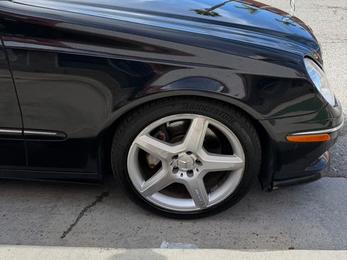 Used 2009 Mercedes-Benz E 350 Sedan image 6