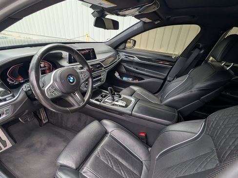 Used 2021 BMW 750i xDrive w/ Executive Package AWD/4WD image 31