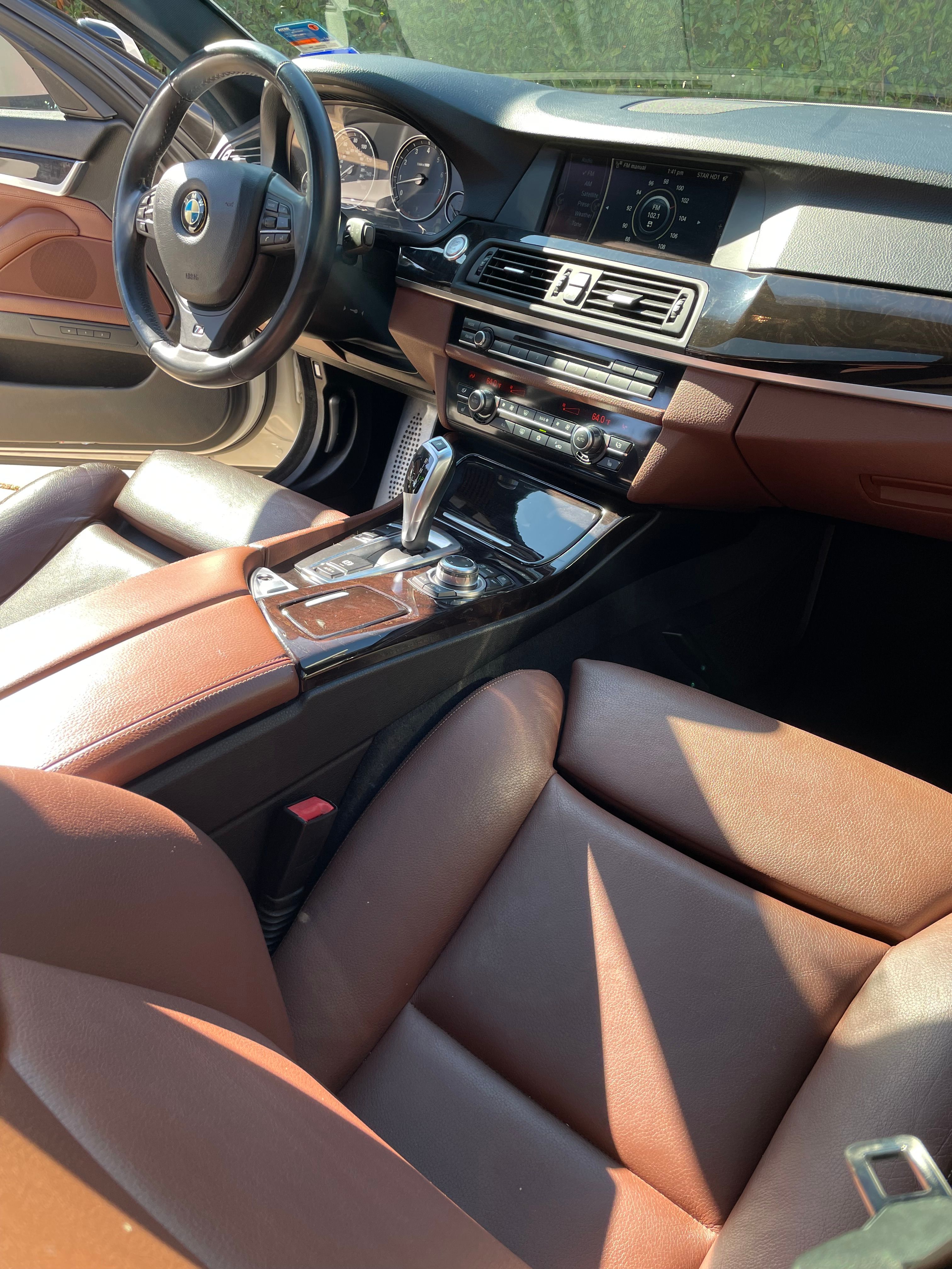 Used 2011 BMW 528i Sedan RWD image 11