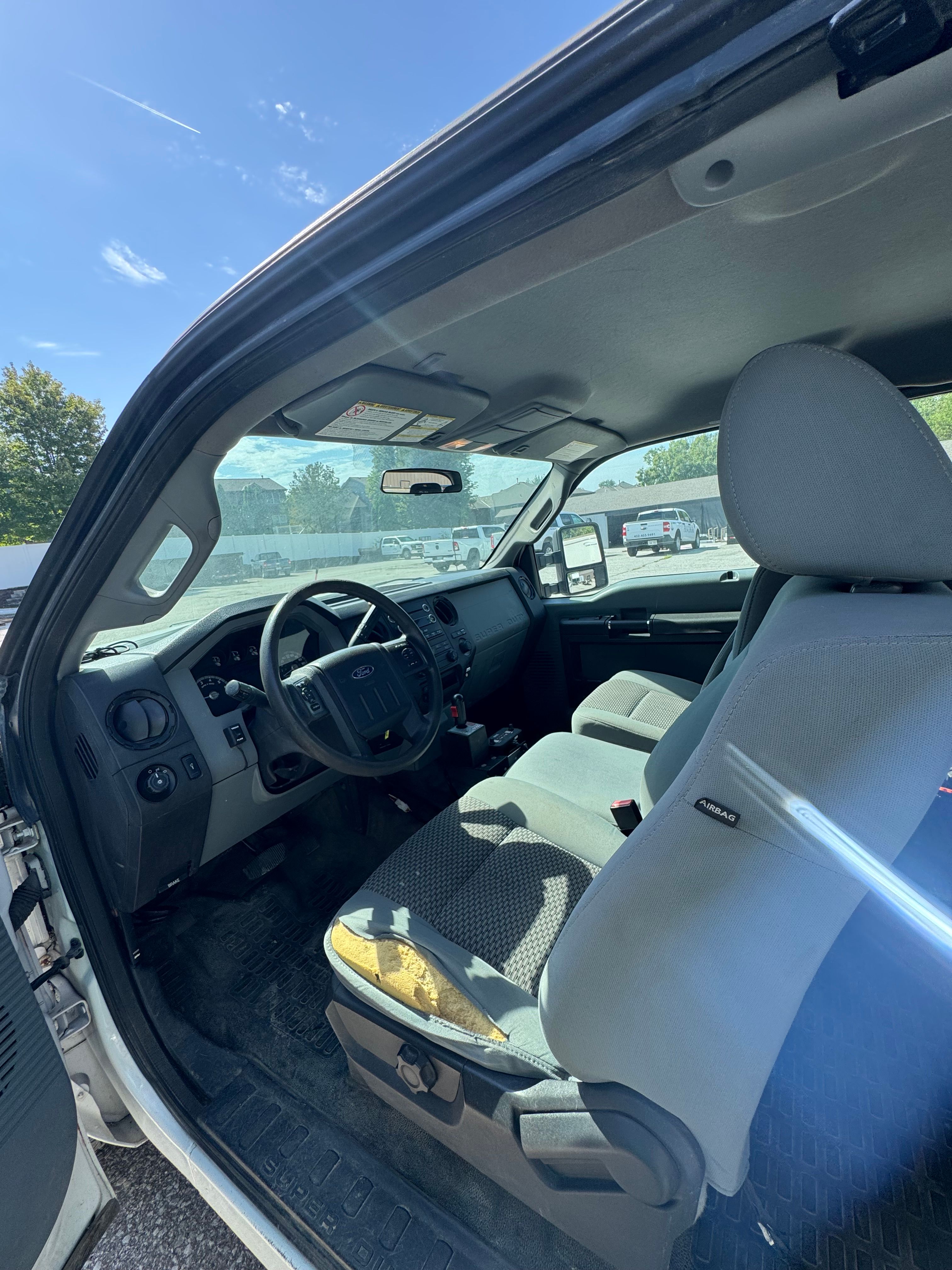Used 2016 Ford F250 XL w/ XL Appearance Package AWD/4WD image 11