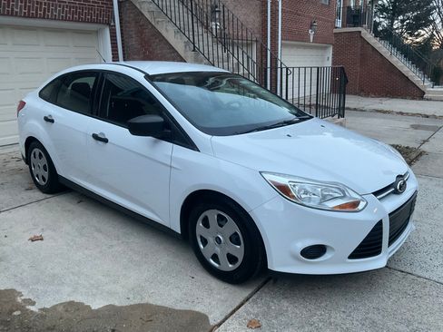 Used 2014 Ford Focus S image 6