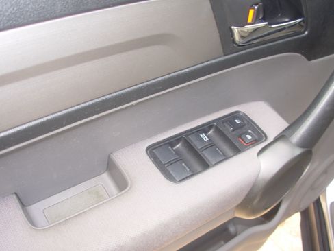 Used 2010 Honda CR-V EX image 25