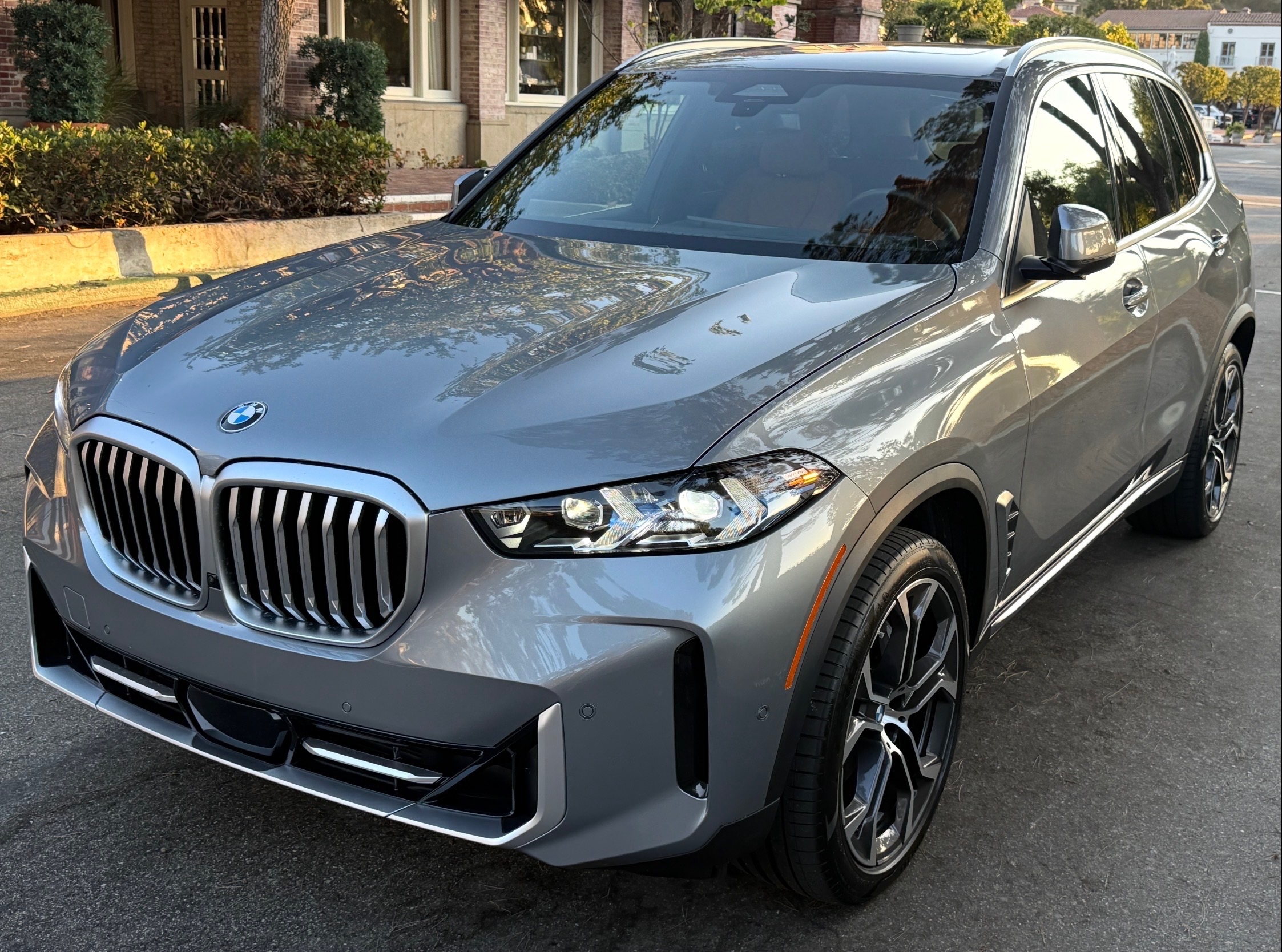 Used 2025 BMW X5 sDrive40i w/ Premium Package RWD image 2