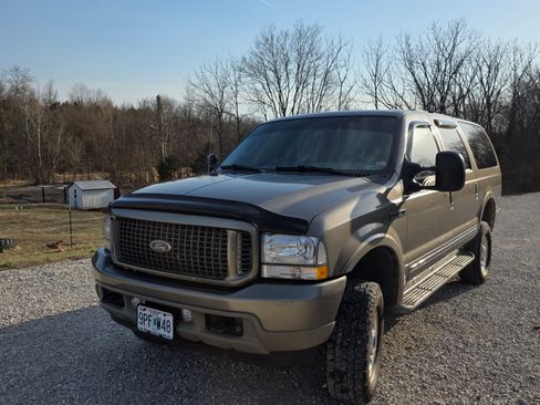 Used 2003 Ford Excursion Limited image 1