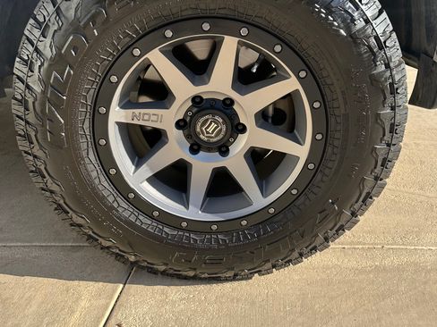 Used 2020 RAM 1500 Laramie image 11