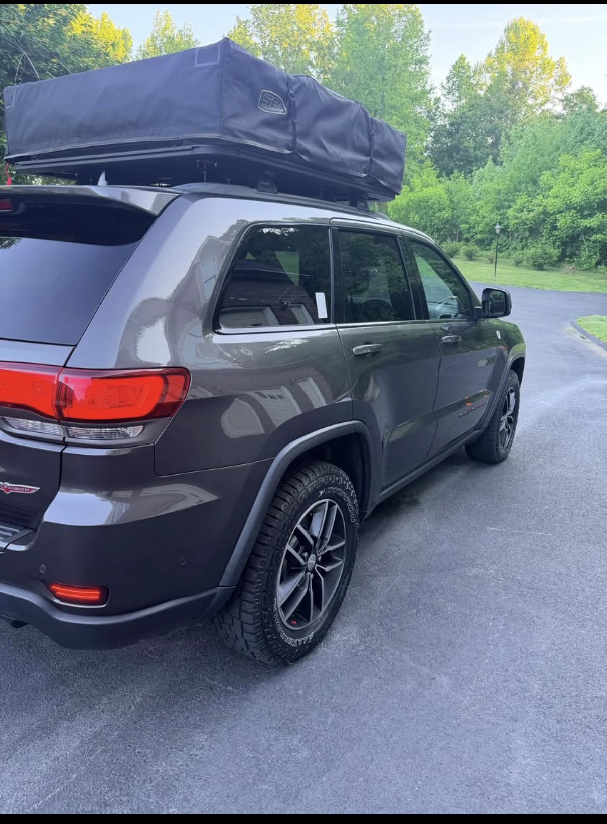 Used 2018 Jeep Grand Cherokee Trailhawk AWD/4WD image 8