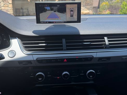 Used 2019 Audi Q7 2.0T Premium AWD/4WD image 8