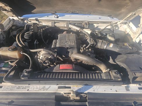 Used 1997 Ford F350 2WD Regular Cab image 10