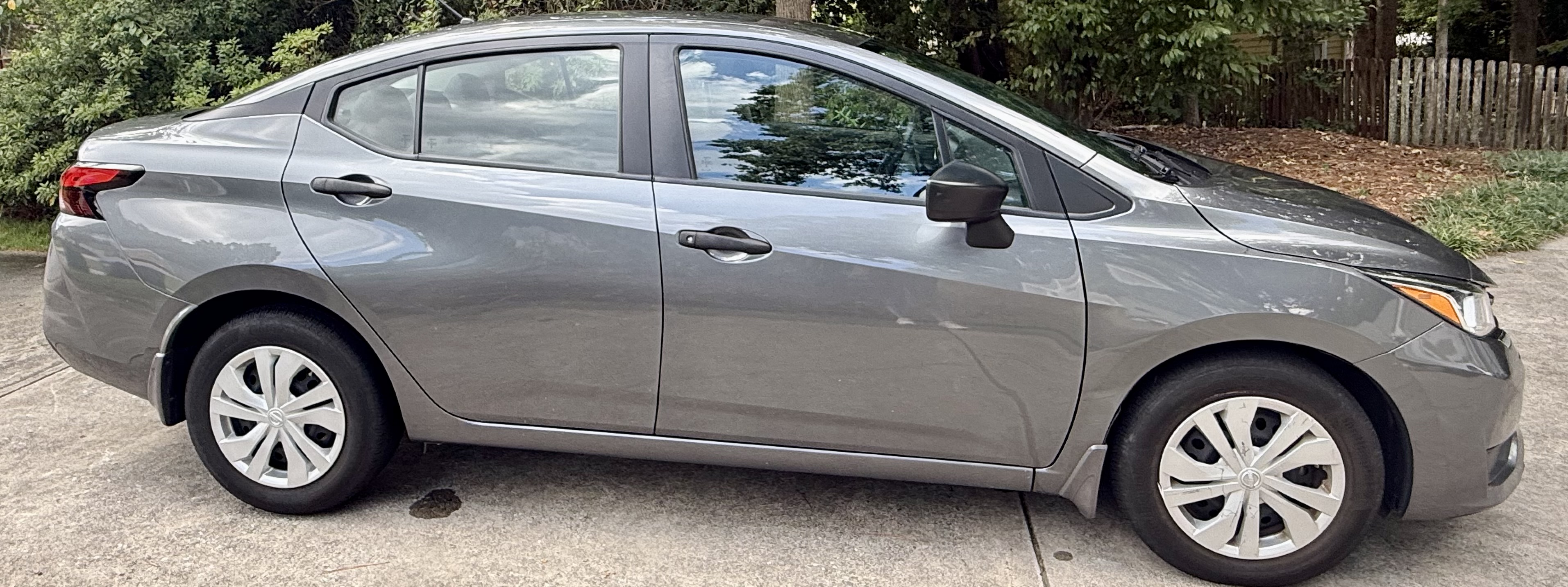 Used 2024 Nissan Versa S w/ Trunk Package FWD image 5