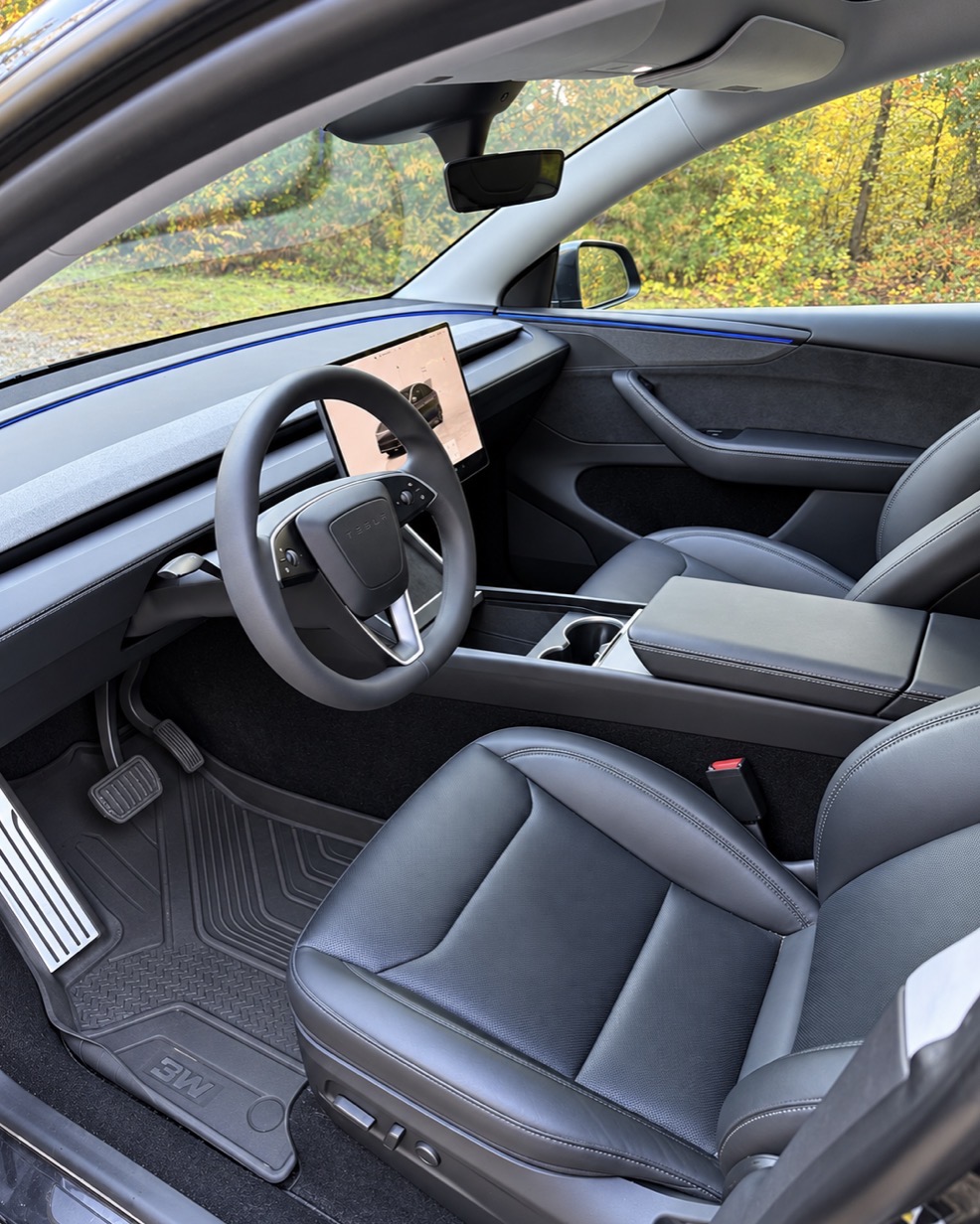 Used 2026 Tesla Model Y AWD image 11
