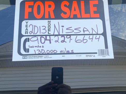 Used 2013 Nissan Pathfinder SV image 12