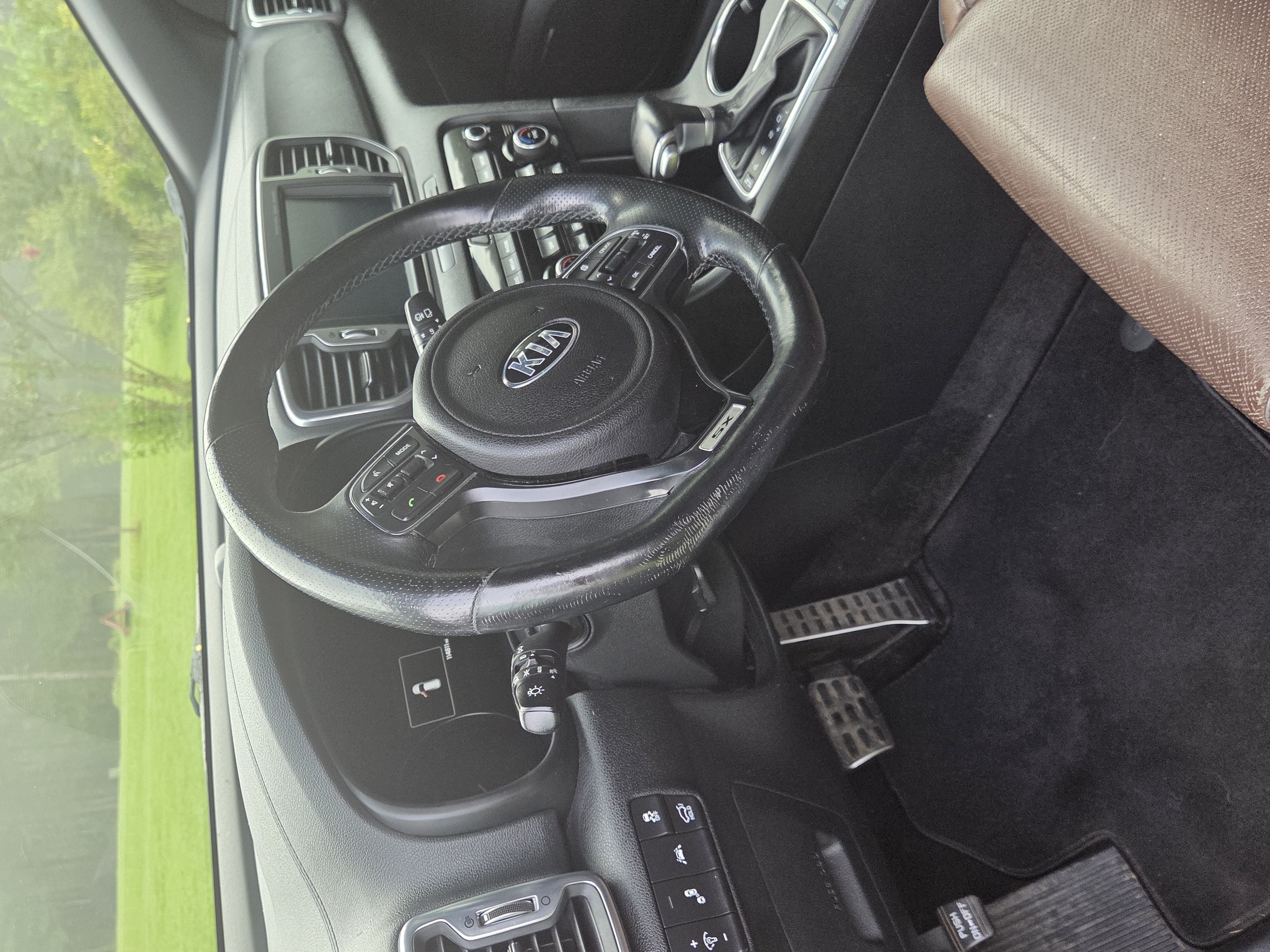 Used 2017 Kia Sportage SX FWD image 11