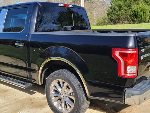 Used 2017 Ford F150 XLT w/ Equipment Group 302A Luxury image 2