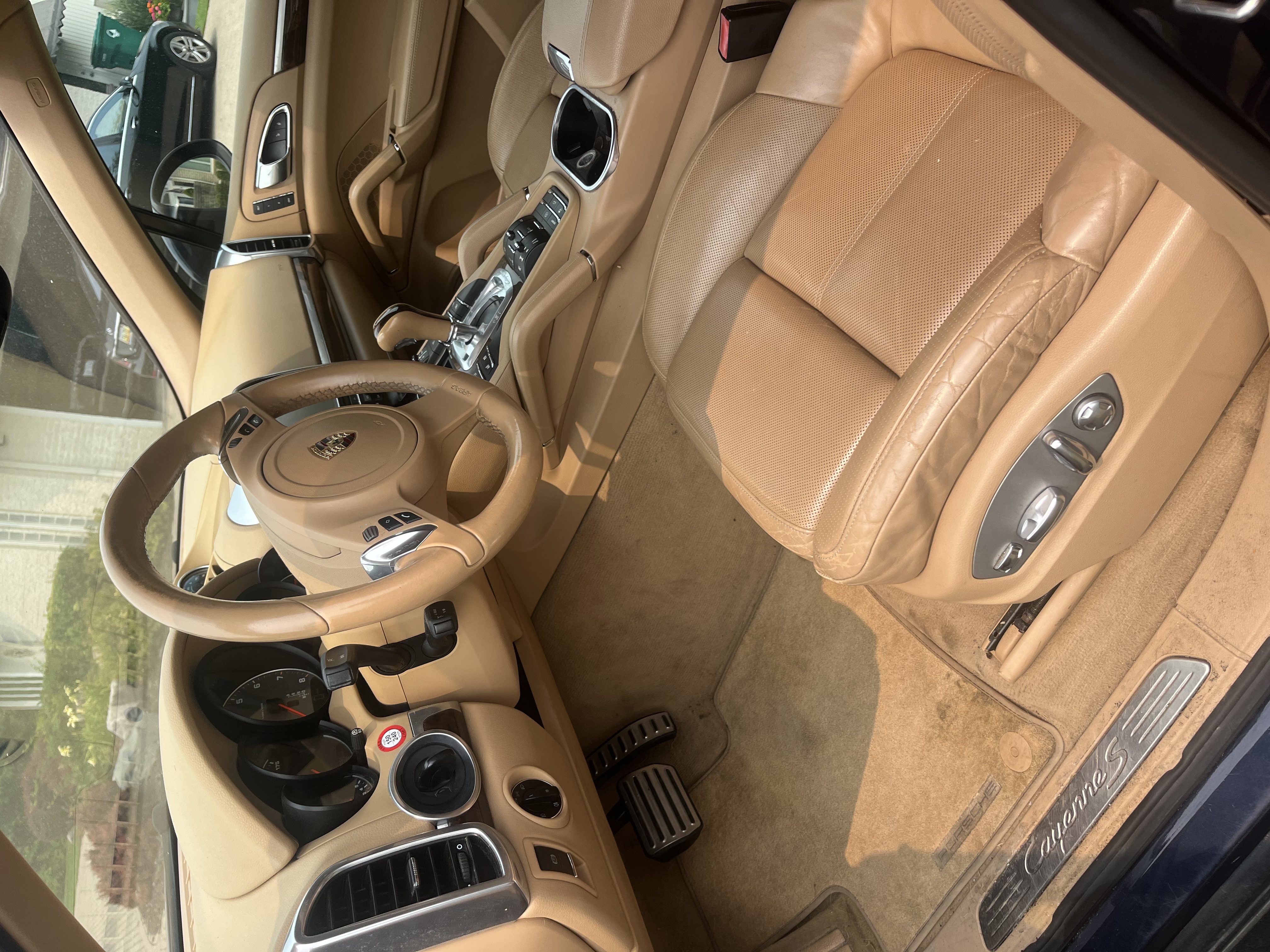 Used 2012 Porsche Cayenne S AWD/4WD image 4