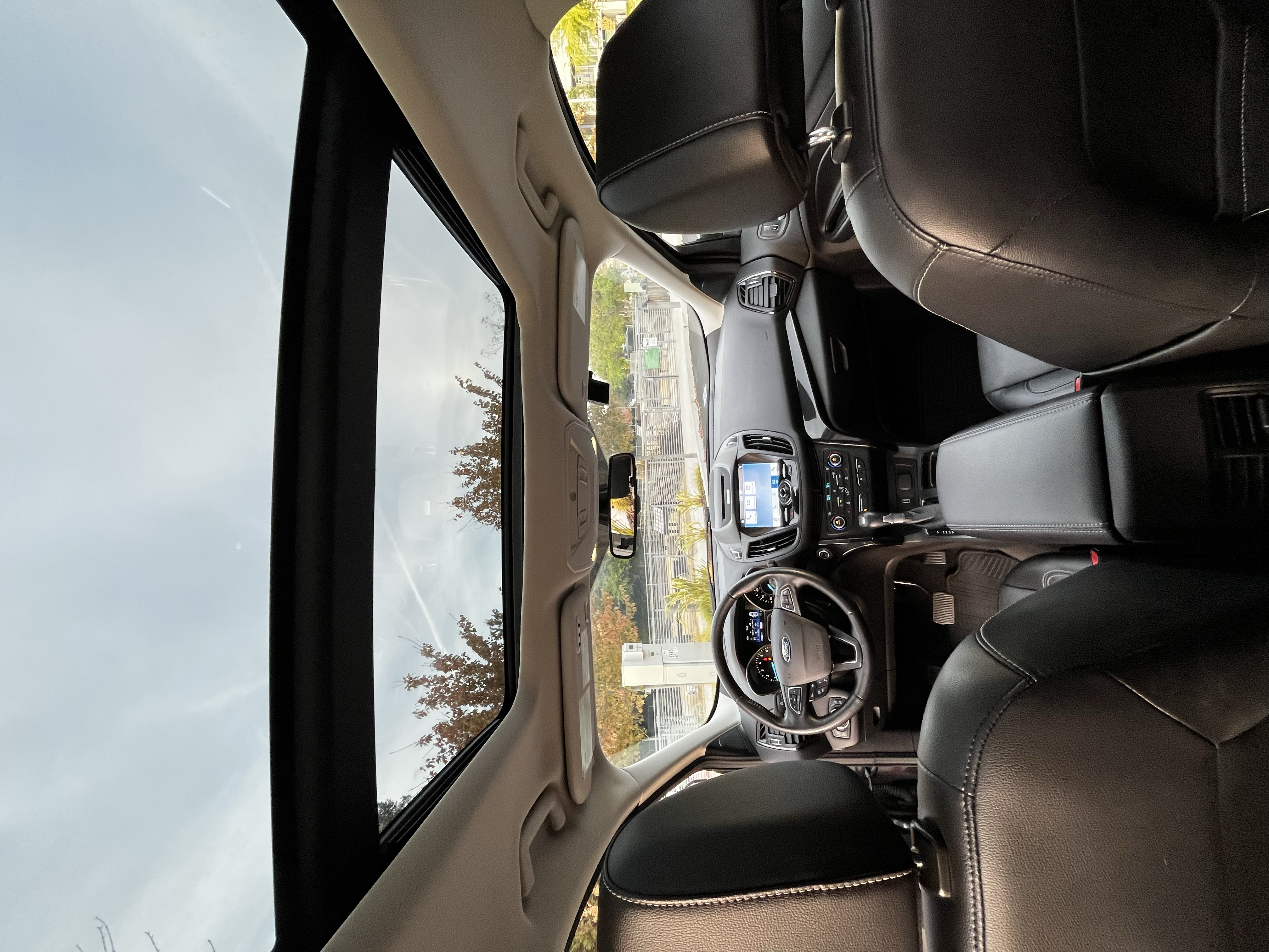Used 2017 Ford Escape Titanium FWD image 25