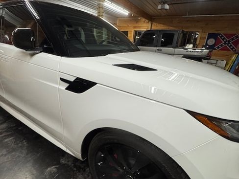 Used 2025 Land Rover Range Rover Sport Dynamic SE image 13