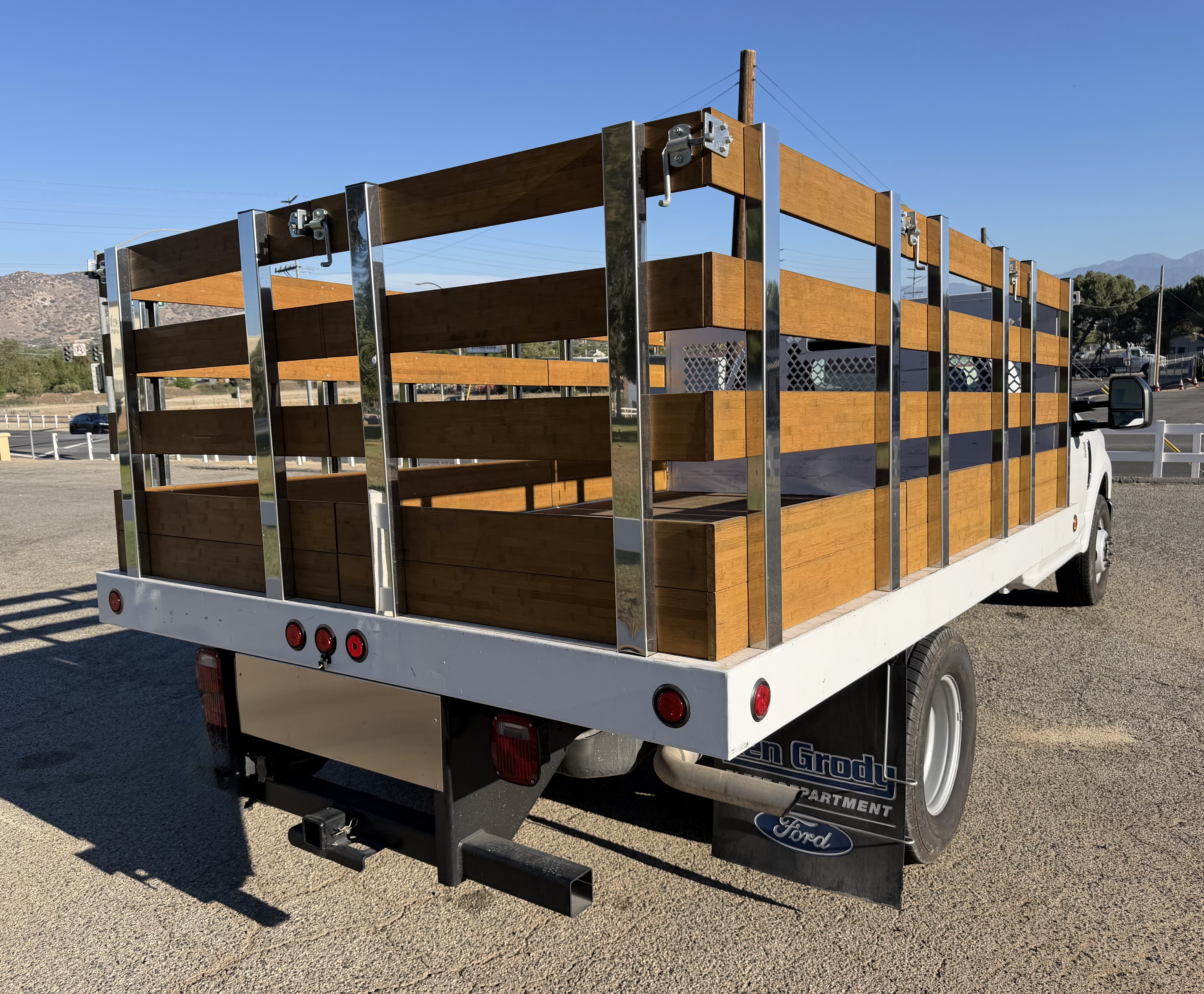 Used 2021 Ford F350 XL w/ Power Equipment Group RWD image 13
