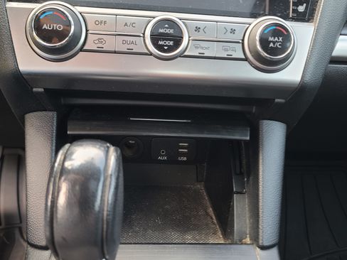 Used 2017 Subaru Legacy 3.6R Limited image 14