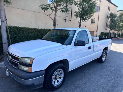 Used 2007 Chevrolet Silverado 1500 W/T image 4