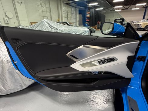 Used 2024 Chevrolet Corvette Z06 RWD image 16