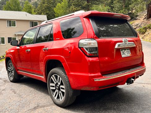 Used 2023 Toyota 4Runner Limited image 13