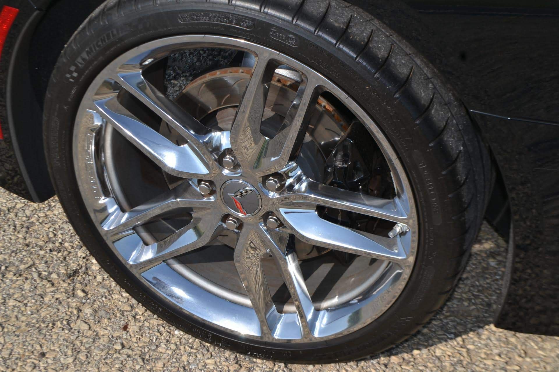 Used 2014 Chevrolet Corvette Stingray Convertible w/ 3LT Preferred Equipment Group RWD image 16