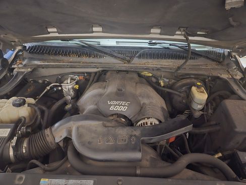 Used 2002 GMC Sierra 1500 Denali image 12