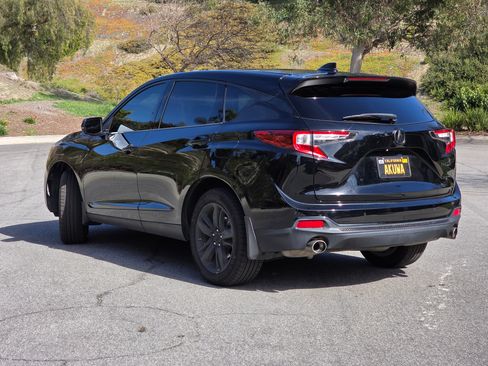 Used 2019 Acura RDX AWD w/ Advance Package image 4
