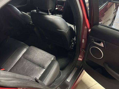 Used 2009 Pontiac G8 w/ Premium Package image 9