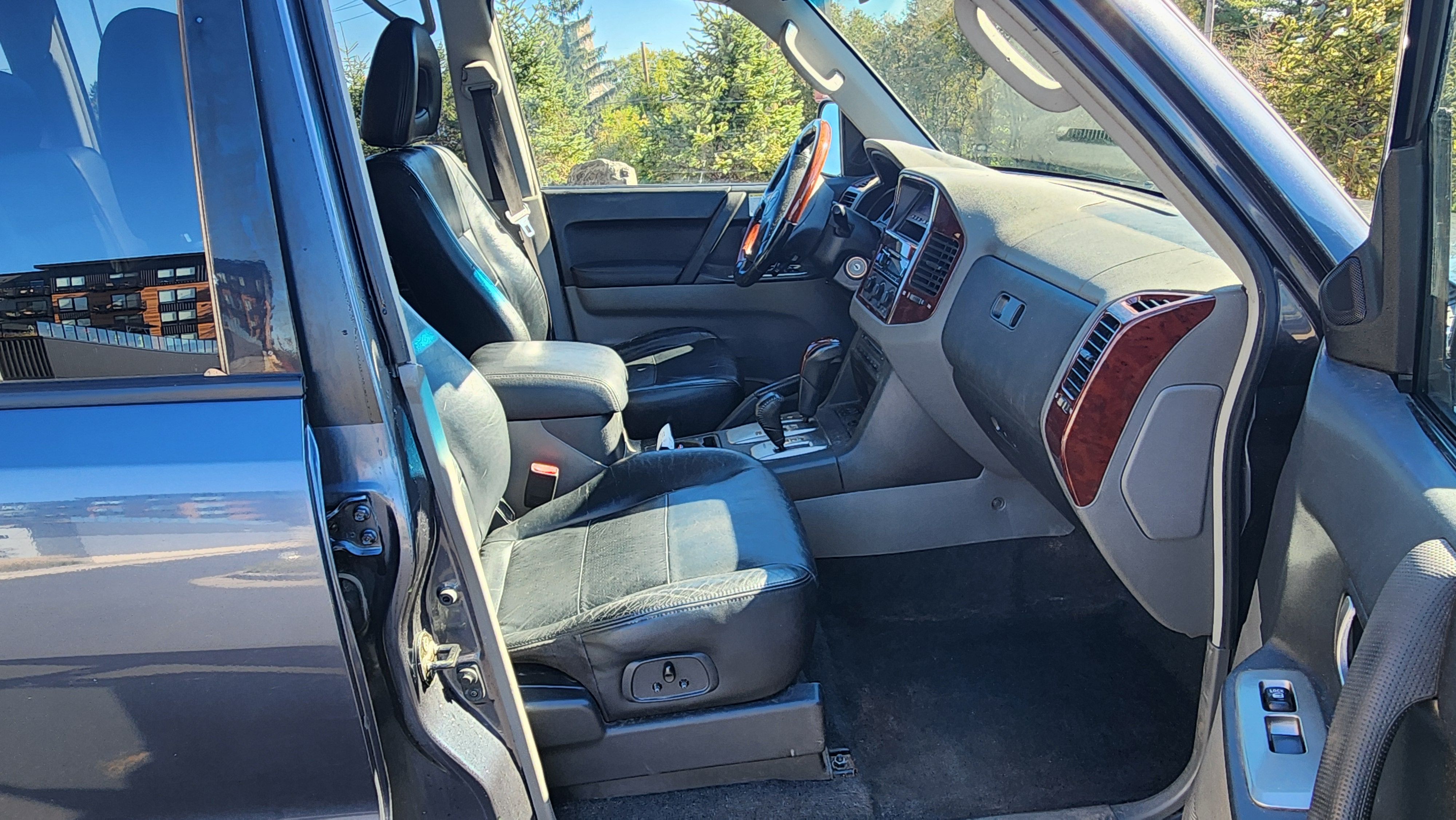 Used 2006 Mitsubishi Montero Limited AWD/4WD image 17