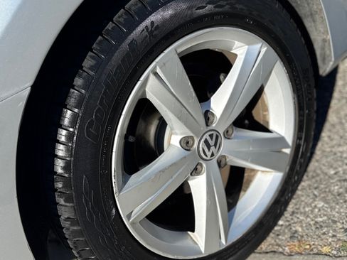 Used 2012 Volkswagen Passat 2.5 SE FWD image 13