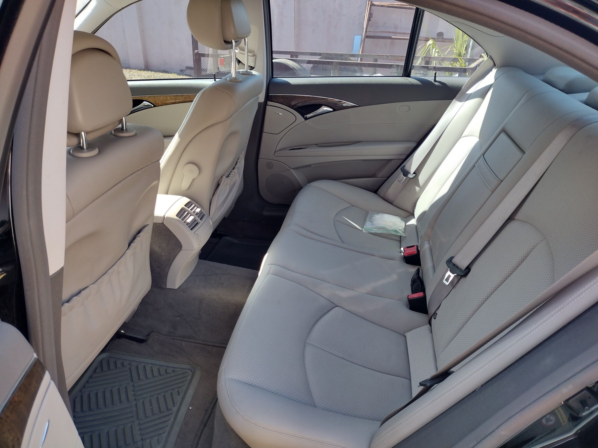 Used 2007 Mercedes-Benz E 350 Sedan image 6