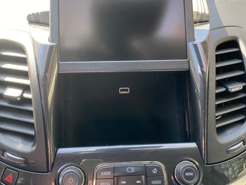 Used 2017 Chevrolet Impala LT w/ Leather Package image 19