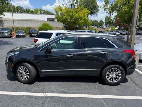 Used 2019 Cadillac XT5 Luxury FWD image 1
