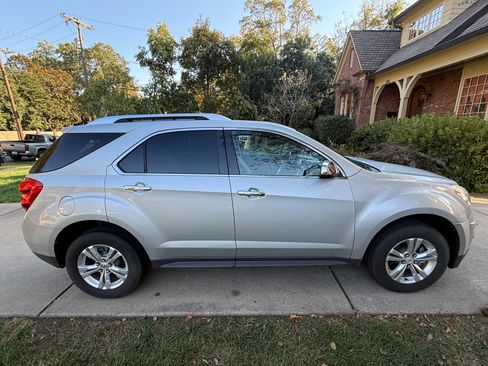 Used 2012 Chevrolet Equinox LTZ image 11