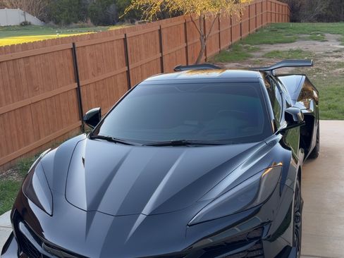 Used 2023 Chevrolet Corvette Z06 w/ Z07 Performance Package image 12