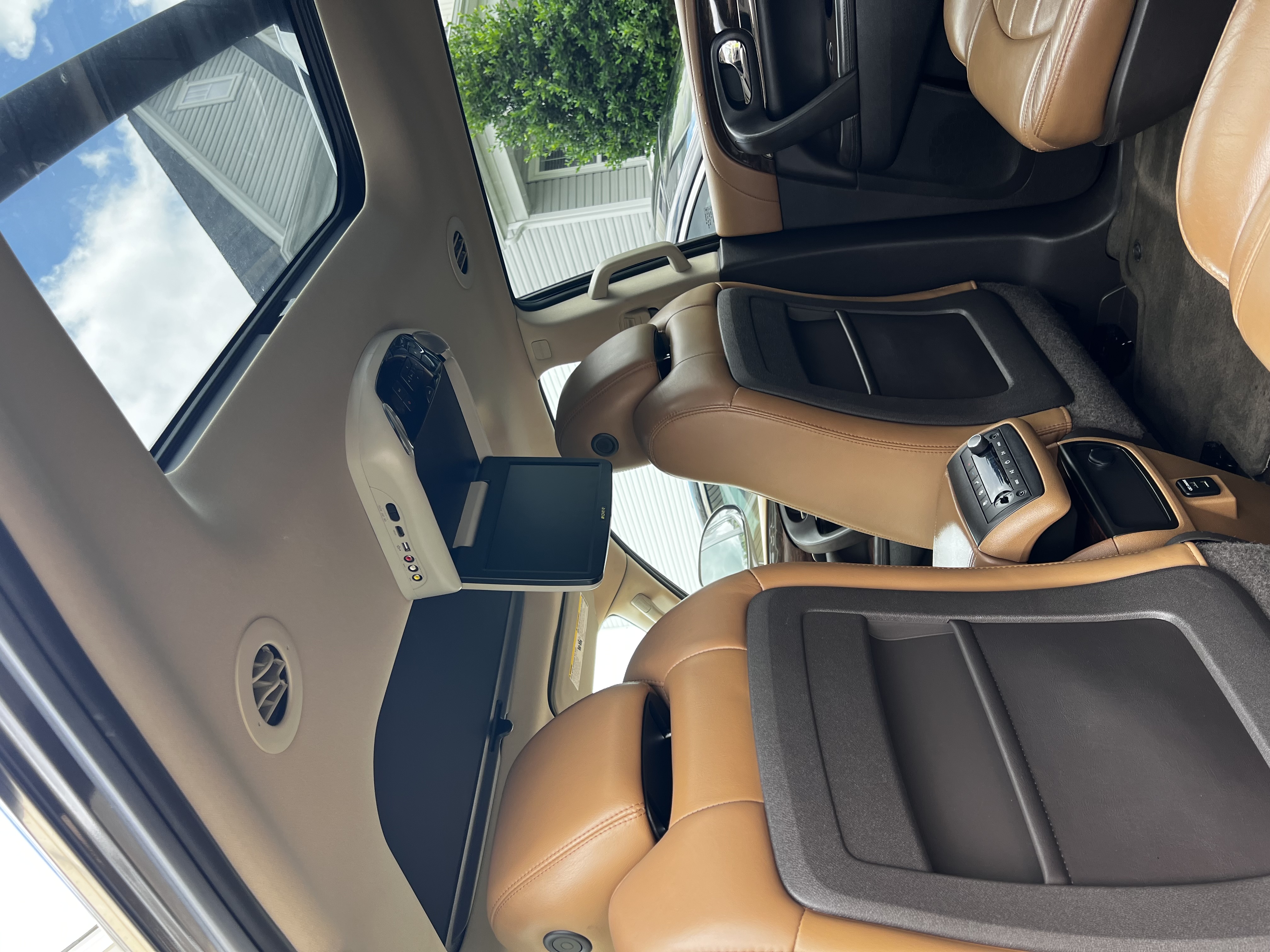 Used 2014 Buick Enclave Leather FWD image 11