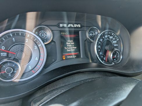 Used 2023 RAM 2500 Tradesman w/ Chrome Appearance Group image 12