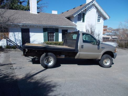 Used 2000 Ford F350 4x4 Regular Cab Super Duty image 12