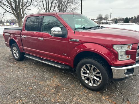 Used 2015 Ford F150 Lariat w/ Equipment Group 502A Luxury image 2