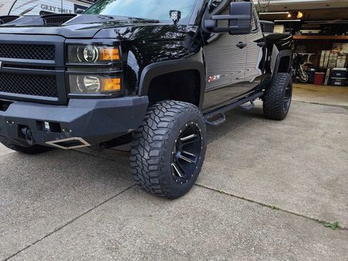 Used 2015 Chevrolet Silverado 1500 LTZ Z71 w/ Custom Sport Edition image 4