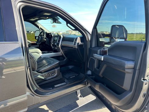 Used 2017 Ford F250 Platinum w/ Platinum Ultimate Package image 15