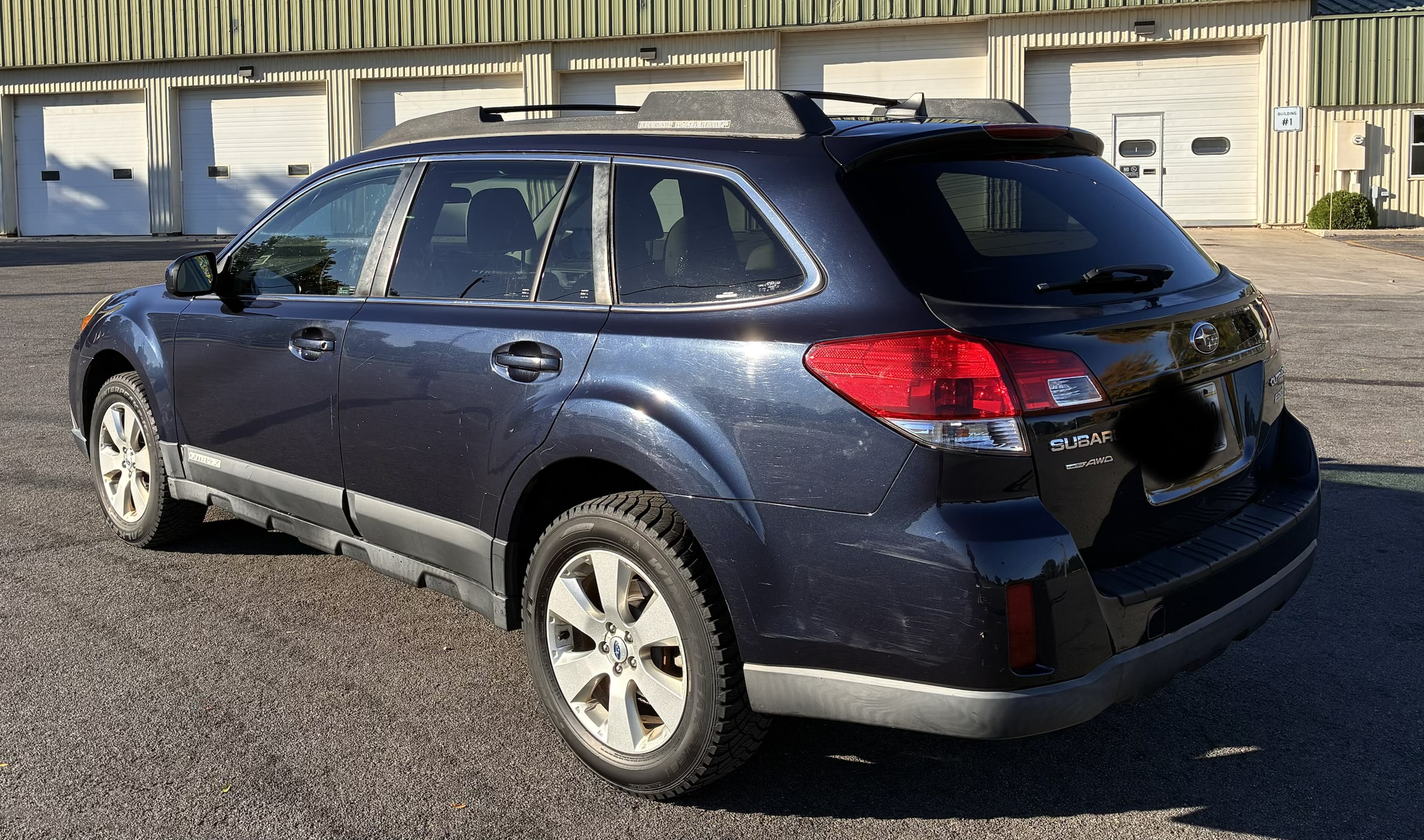 Used 2012 Subaru Outback 2.5i Limited AWD/4WD image 2