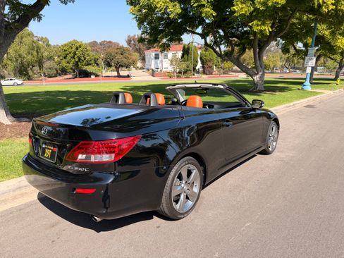 Used 2011 Lexus IS 350C w/ Luxury Pkg RWD image 5