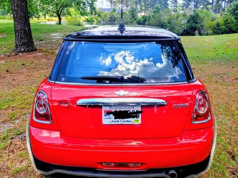 Used 2011 MINI Cooper Hardtop FWD image 2