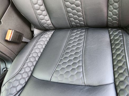 Used 2024 Jeep Wrangler Unlimited Sport image 22