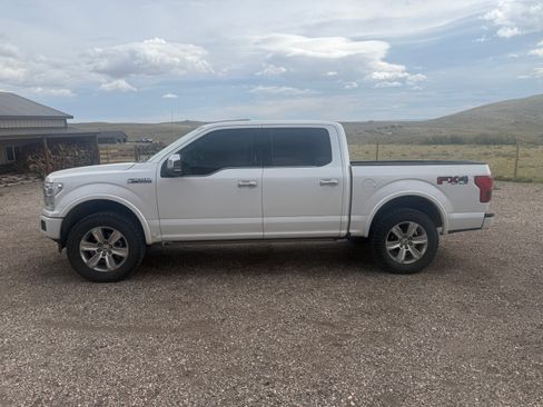 Used 2019 Ford F150 Platinum w/ Technology Package AWD/4WD image 4